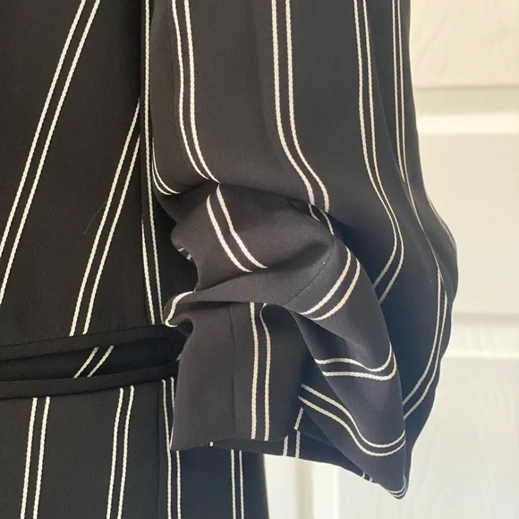 Express Stripped Blazer Size Small - Picture 3 of 4